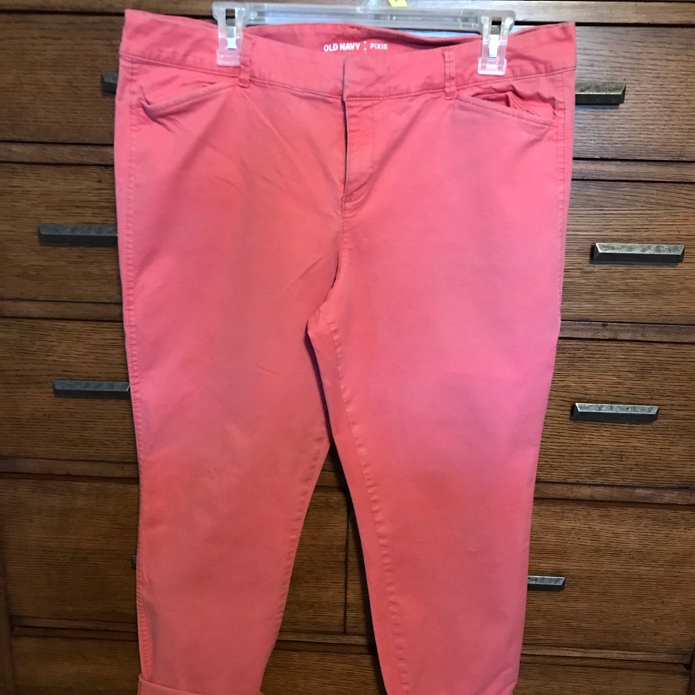Old Navy Pixie Chino